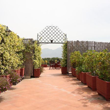 Culture Hotel Villa Capodimonte Napoli Bagian luar foto