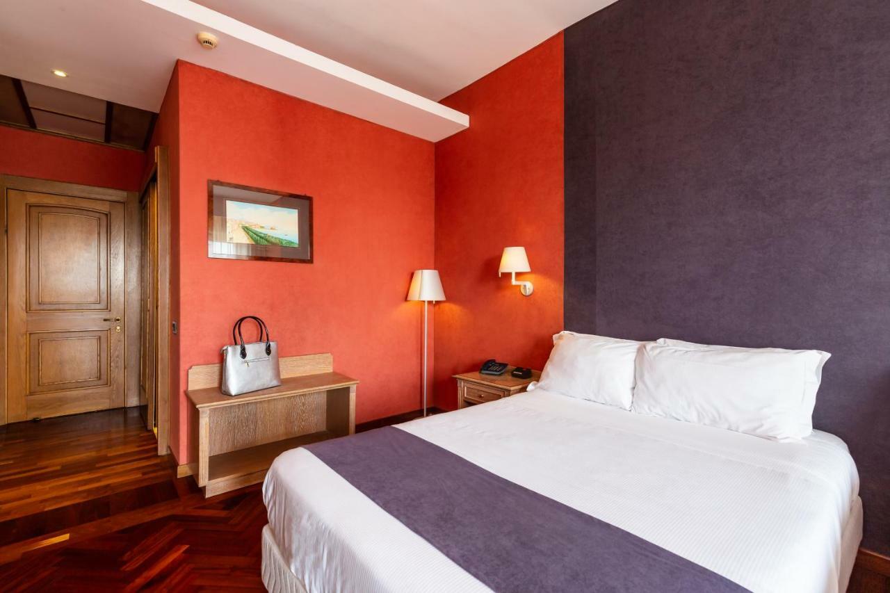 Culture Hotel Villa Capodimonte Napoli Bagian luar foto