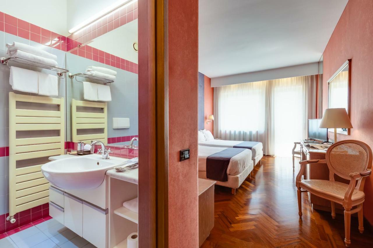 Culture Hotel Villa Capodimonte Napoli Bagian luar foto